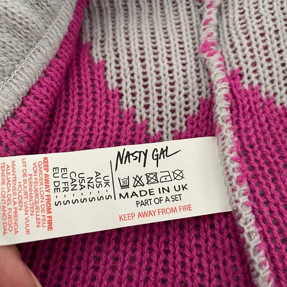 Nasty Gal Pink Heart Knit Sweatpants - Picture 4 of 6